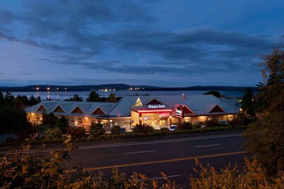 Days Inn by Wyndham Nanaimo