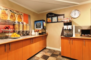 Free daily continental breakfast
