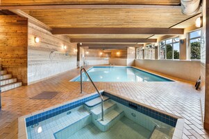Una piscina techada