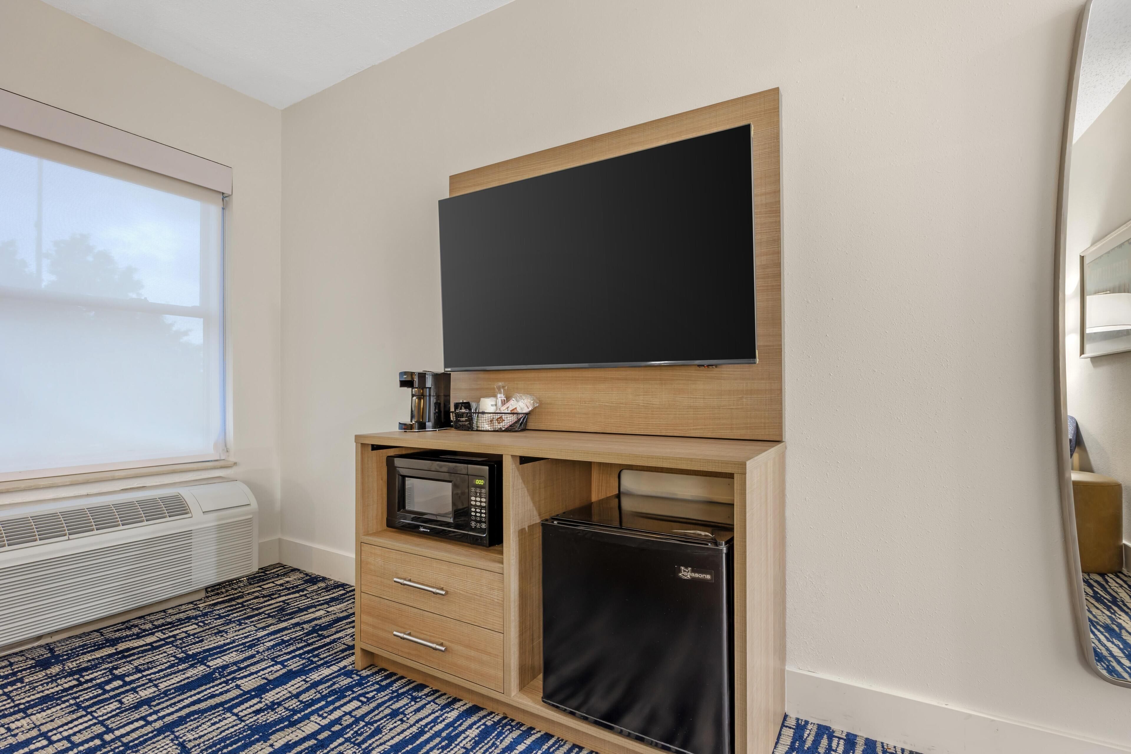 Quarto standard, 1 cama Queen, para não fumantes | Roupas de cama antialérgicas, escrivaninha