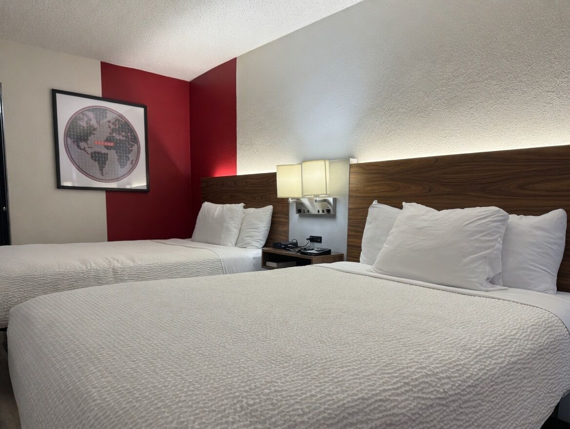 Desk, iron/ironing board, free cots/infant beds, rollaway beds