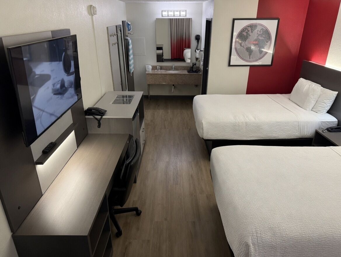 Desk, iron/ironing board, free cots/infant beds, rollaway beds