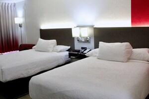 Escritorio, tabla de planchar con plancha y cunas gratuitas 