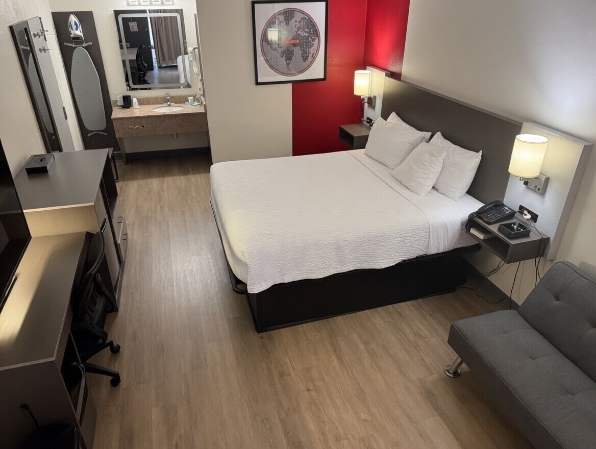 Desk, iron/ironing board, free cots/infant beds, rollaway beds