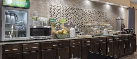 Desayuno continental incluido todos los días