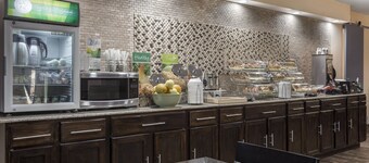 Quality Inn & Suites Airport