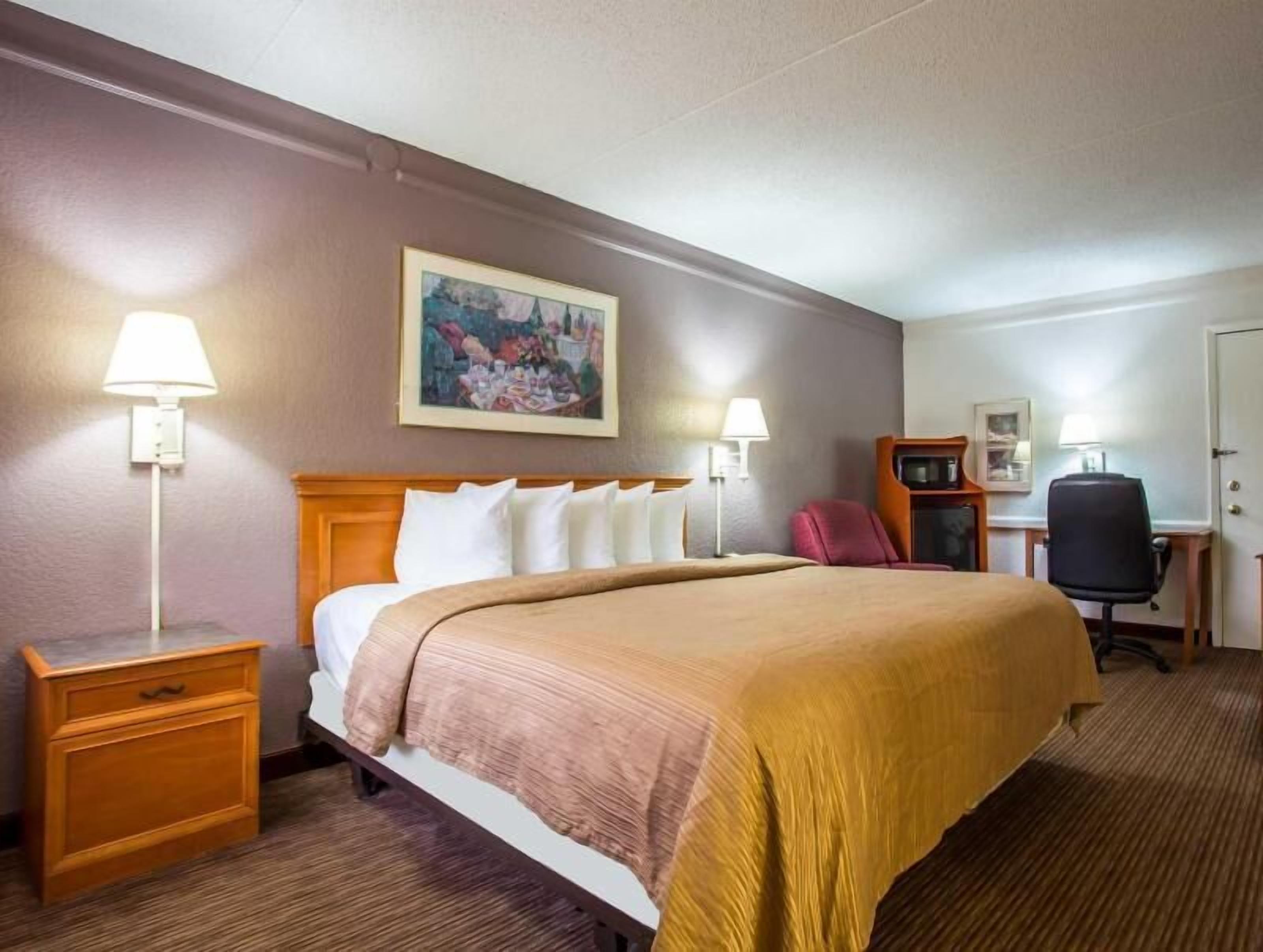 Desk, laptop workspace, soundproofing, iron/ironing board