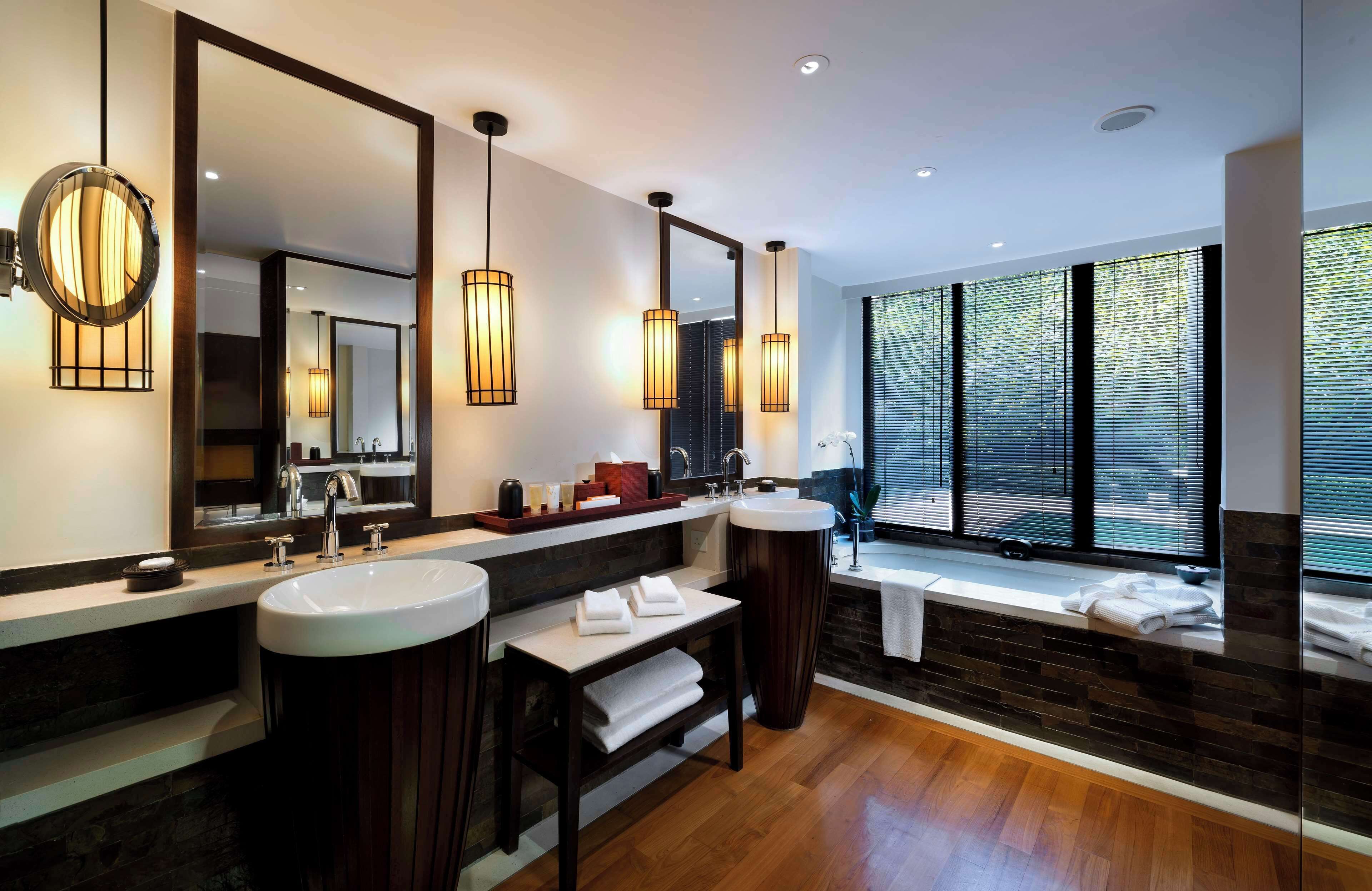 minibar, in-room safe, desk, blackout curtains