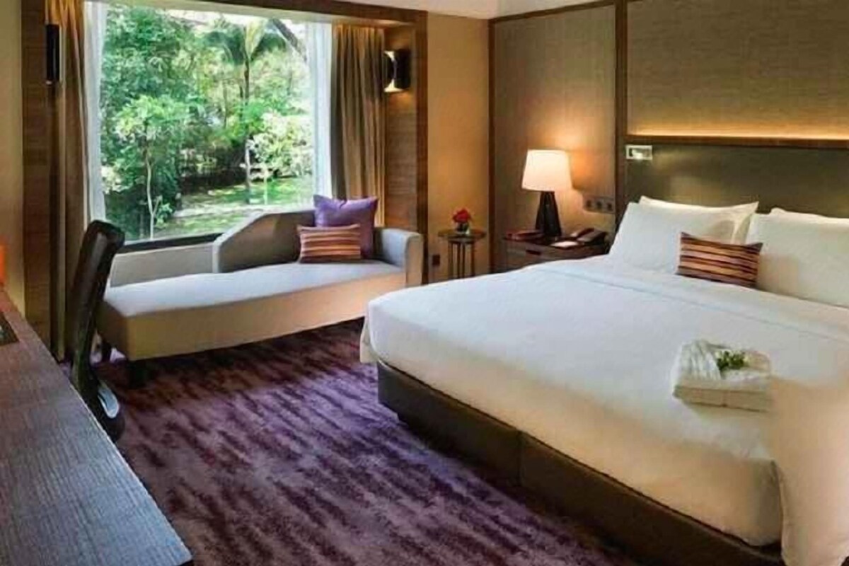Minibar, in-room safe, desk, blackout curtains