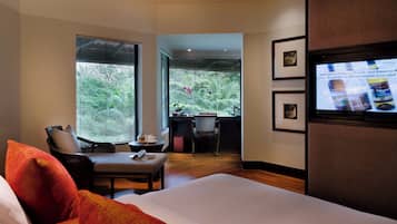 Minibar, in-room safe, desk, blackout curtains