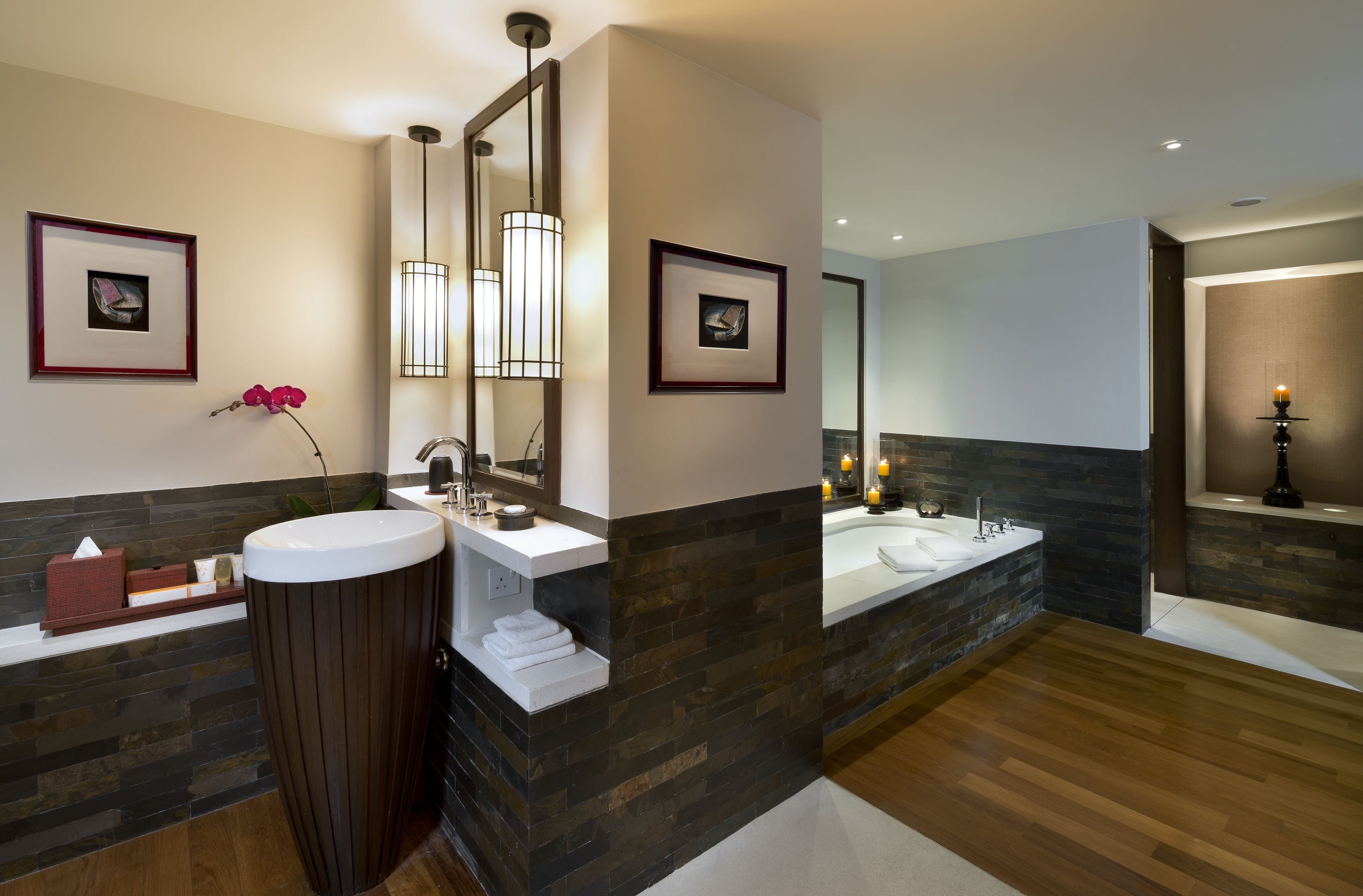 club executive room (no children under 18 allowed) | bathroom | shower, rainfall showerhead, eco-friendly toiletries, bathrobes