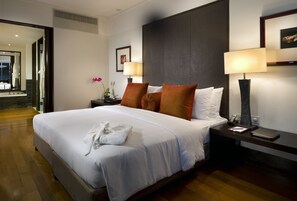 Habitación Premium | Minibar, caja de seguridad en la habitación y escritorio 