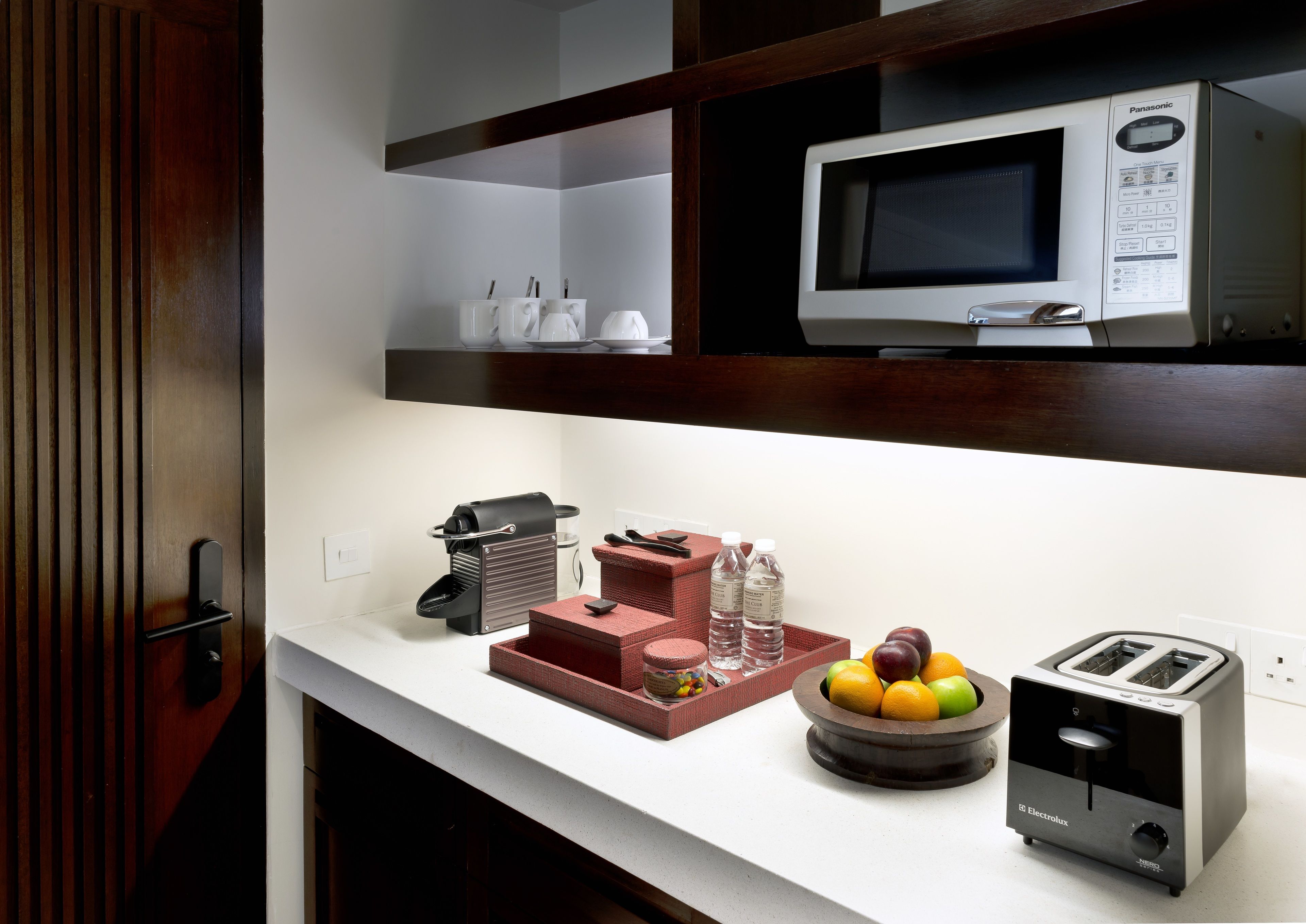 club executive suite (no children under 18 allowed) | room amenity