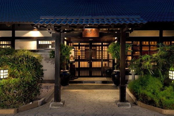 8 restaurants servant le déjeuner