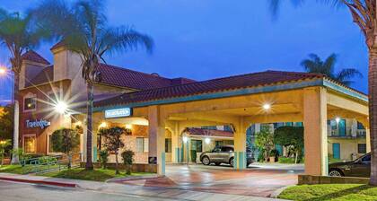 Travelodge by Wyndham Lynwood
