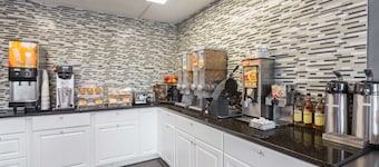Travelodge by Wyndham Savannah Area/Richmond Hill