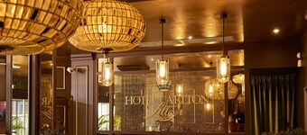 Hotel Carlton