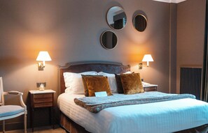 Classic-Doppelzimmer | 1 Schlafzimmer, hochwertige Bettwaren, Zimmersafe, individuell dekoriert