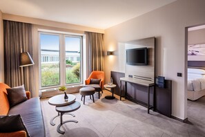 Junior Suite, 1 Bedroom, Non Smoking | Living room