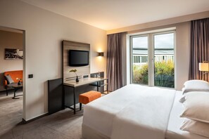 Junior Suite, 1 Bedroom, Non Smoking - Sheraton Duesseldorf Airport Hotel (Düsseldorf)
