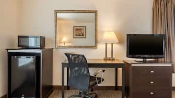 Camas con pillow-top, escritorio y espacio para trabajar con laptop