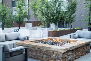 Courtyard - Hotel Thaynes, Park City, a Tribute Portfolio Hotel (Park City)