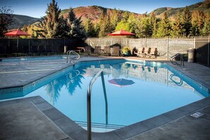 Indoor pool, outdoor pool