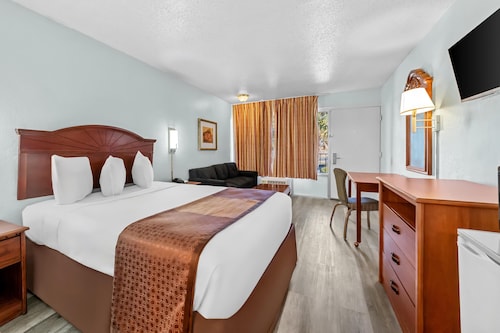 Knights Inn San Antonio near Frost Bank Center