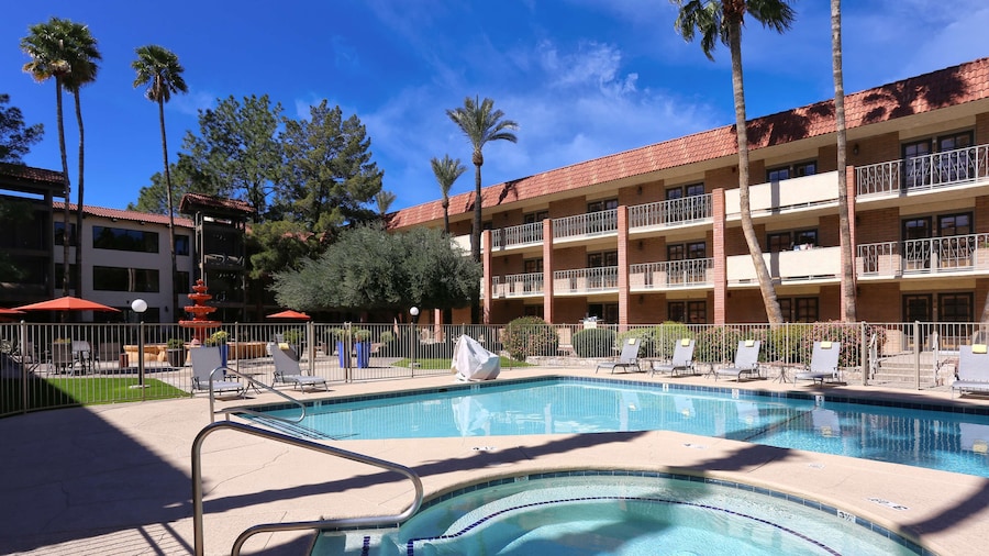 DoubleTree Suites by Hilton Tucson Airport