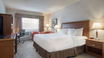 Standard Room, 1 King Bed, Non Smoking | Pillow-top beds, desk, soundproofing, iron/ironing board