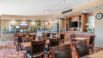 Free daily buffet breakfast
