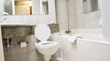 Deep soaking tub, free toiletries, hair dryer, towels