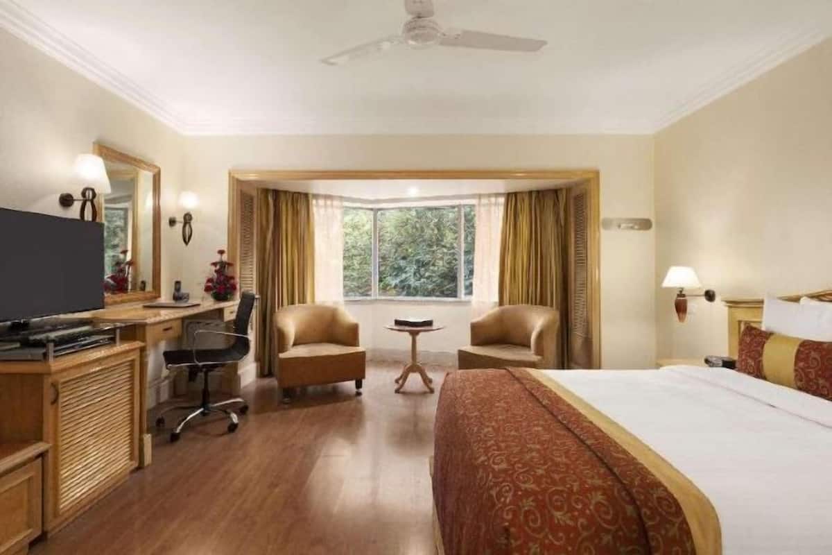 Premium bedding, memory foam beds, minibar, in-room safe