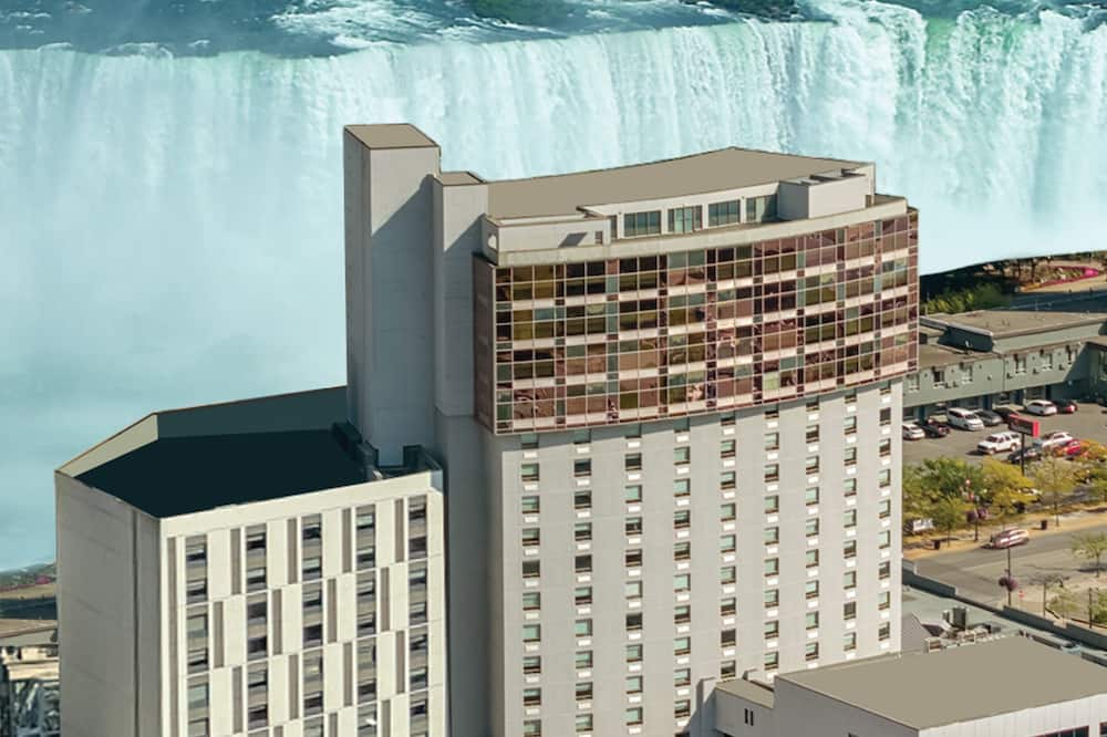 Wyndham Grand Fallsview Hotel
