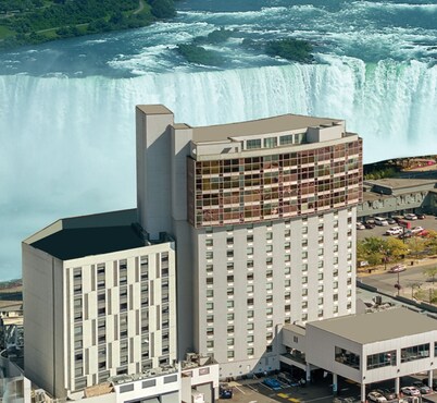 Wyndham Grand Fallsview Hotel