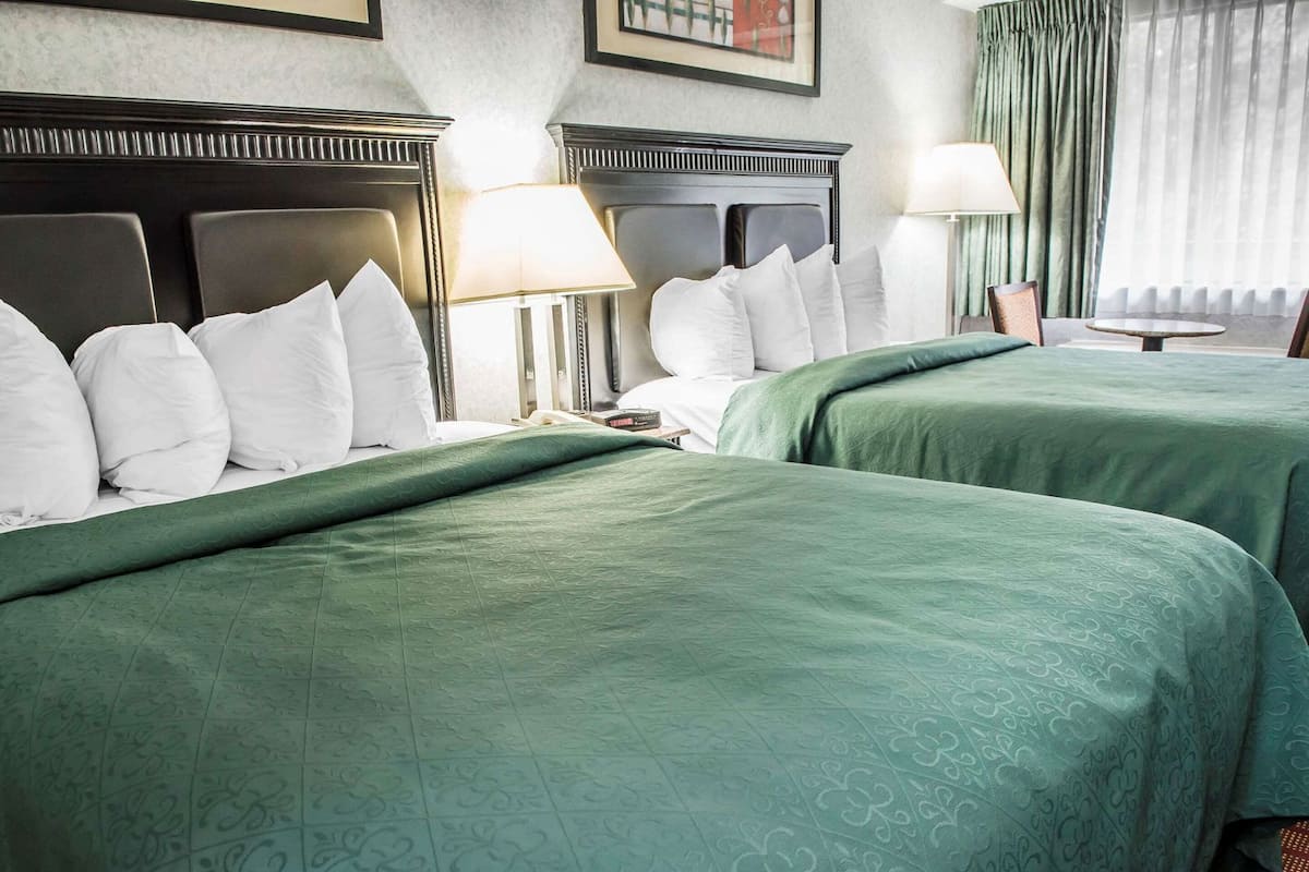 In-room safe, desk, soundproofing, iron/ironing board