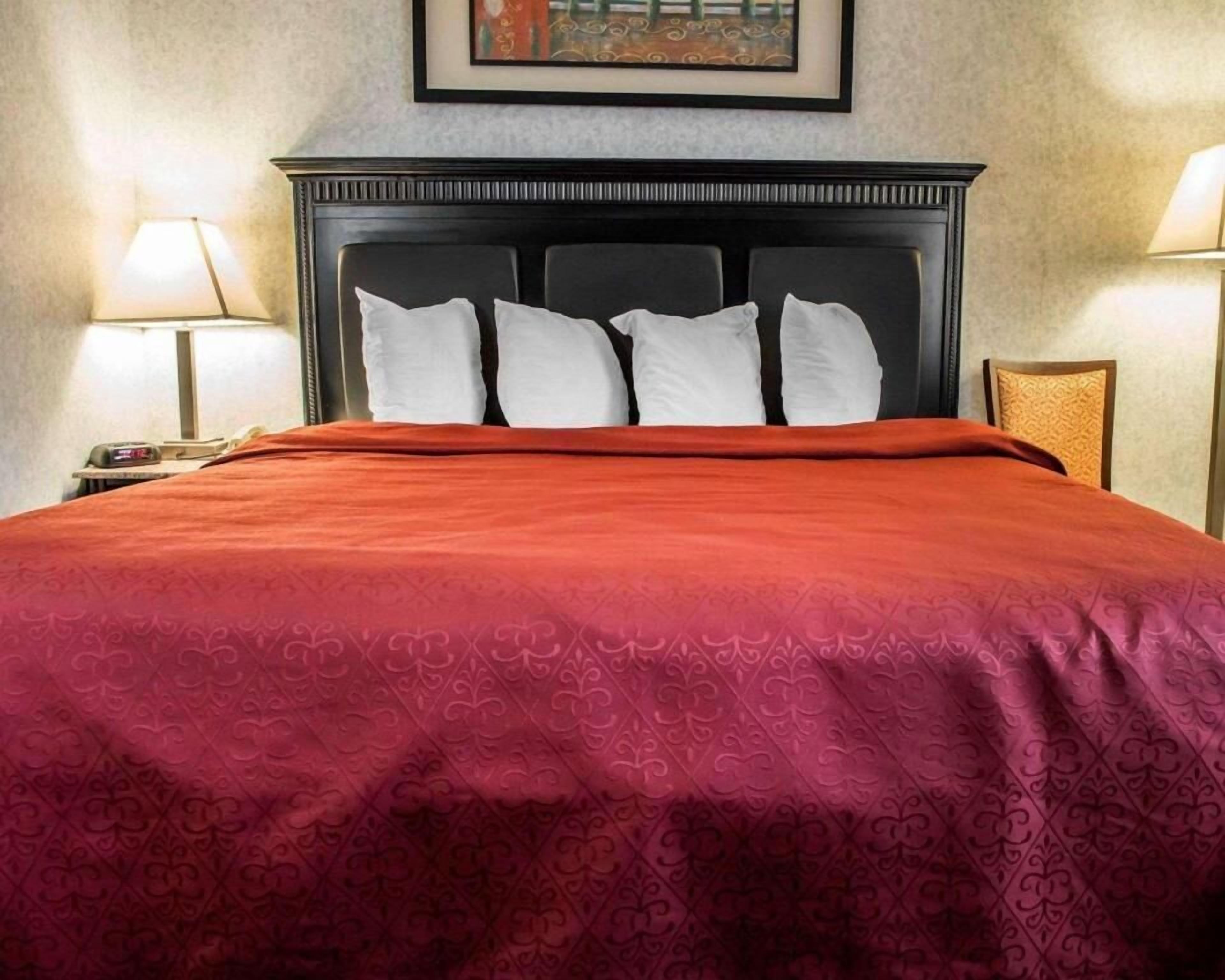 In-room safe, desk, soundproofing, iron/ironing board