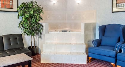Quality Inn & Suites Gibsonia - Pittsburgh North