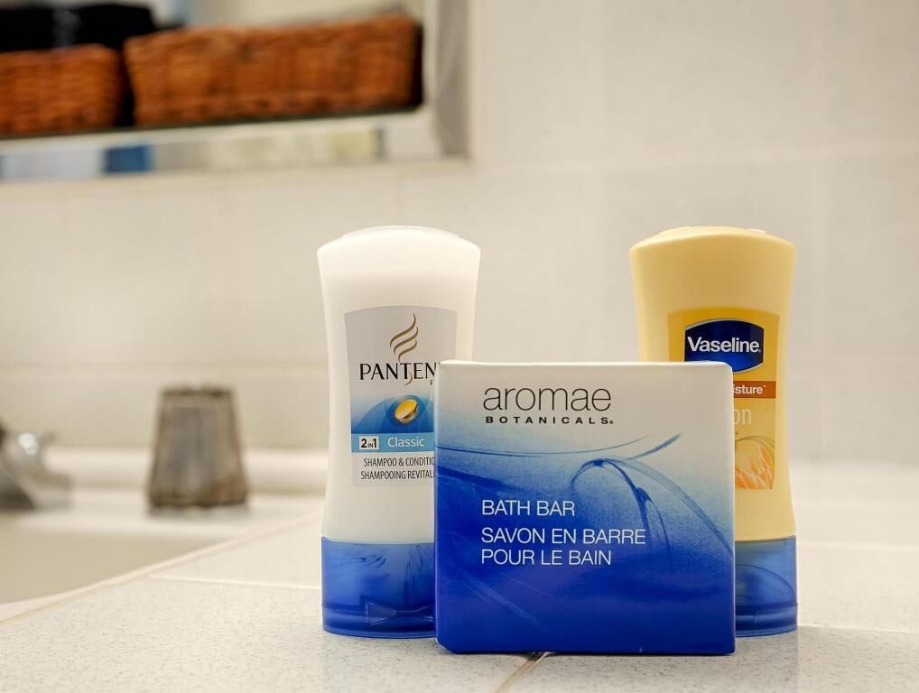 Bathroom amenities