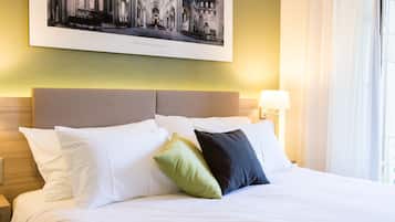 Classic-Doppel- oder -Zweibettzimmer | Hochwertige Bettwaren, Minibar, Zimmersafe, Schreibtisch