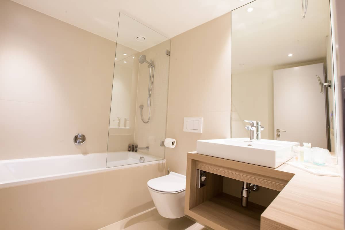 classic double or twin room | bathroom | free toiletries, hair dryer, towels