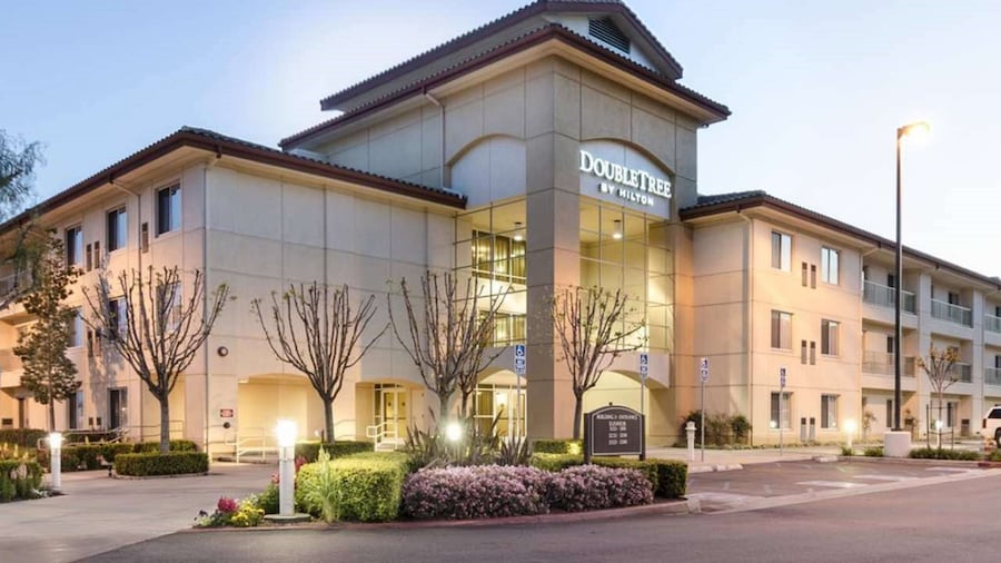 DoubleTree by Hilton Ontario Airport