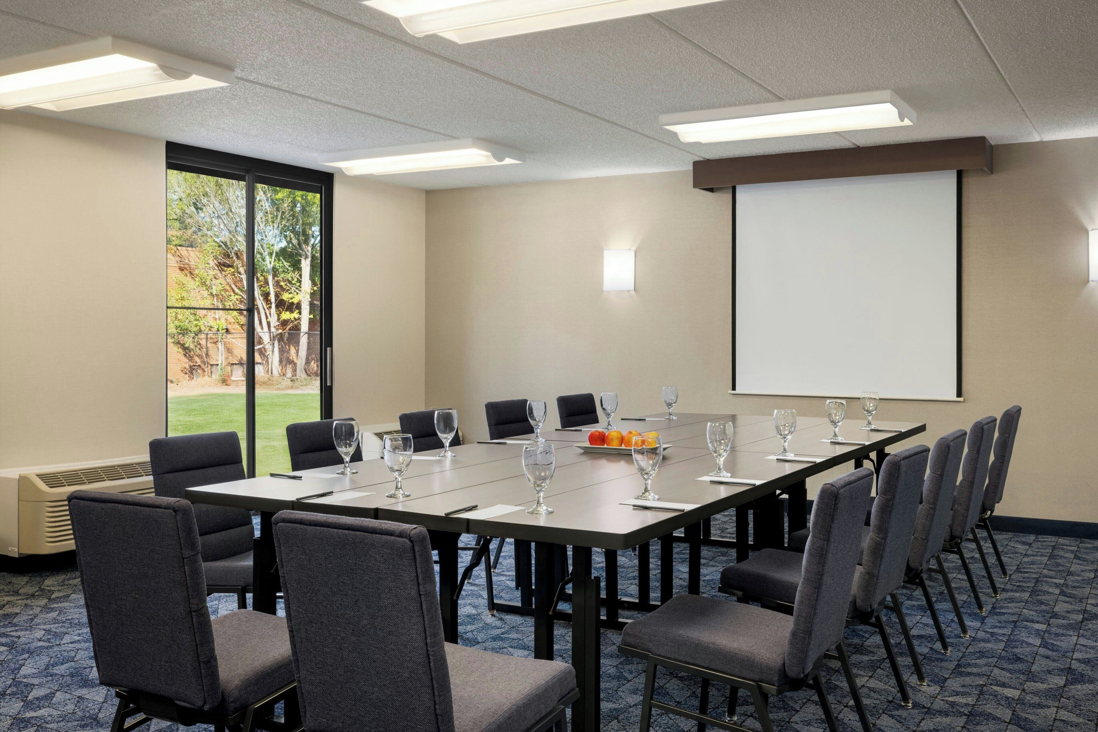 Photo - Courtyard by Marriott Atlanta Northlake