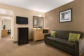 Minibar, in-room safe, blackout drapes, soundproofing