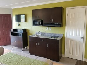 In-room safe, desk, iron/ironing board, free WiFi - The Inn at Market Square (San Antonio)