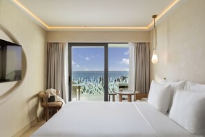 Double or Twin Room, Balcony, Ocean View (Front Ocean View) | Premium bedding, minibar, in-room safe, desk - EVOLUTION Cascais-Estoril Hotel (Cascais)