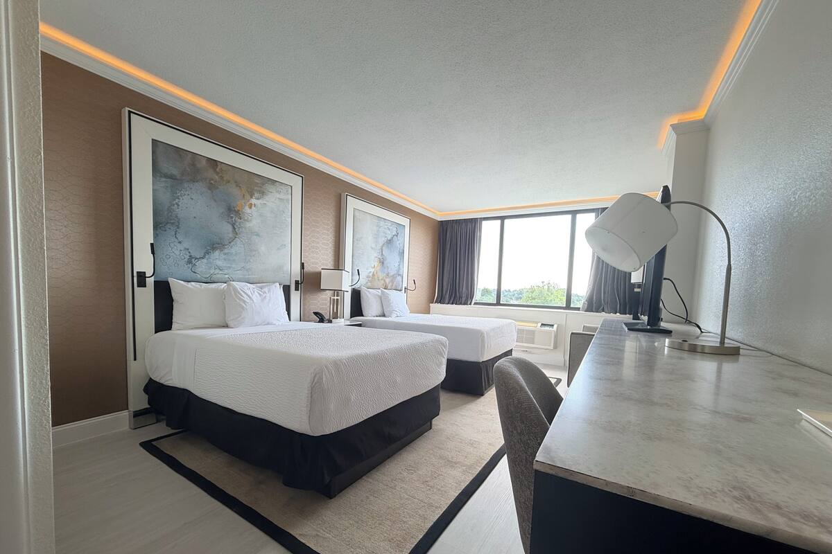 Premium Double Room | Premium bedding, desk, laptop workspace, blackout drapes