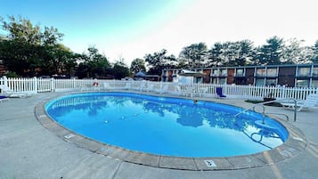 Seasonal outdoor pool