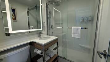 Premium Room | Bathroom