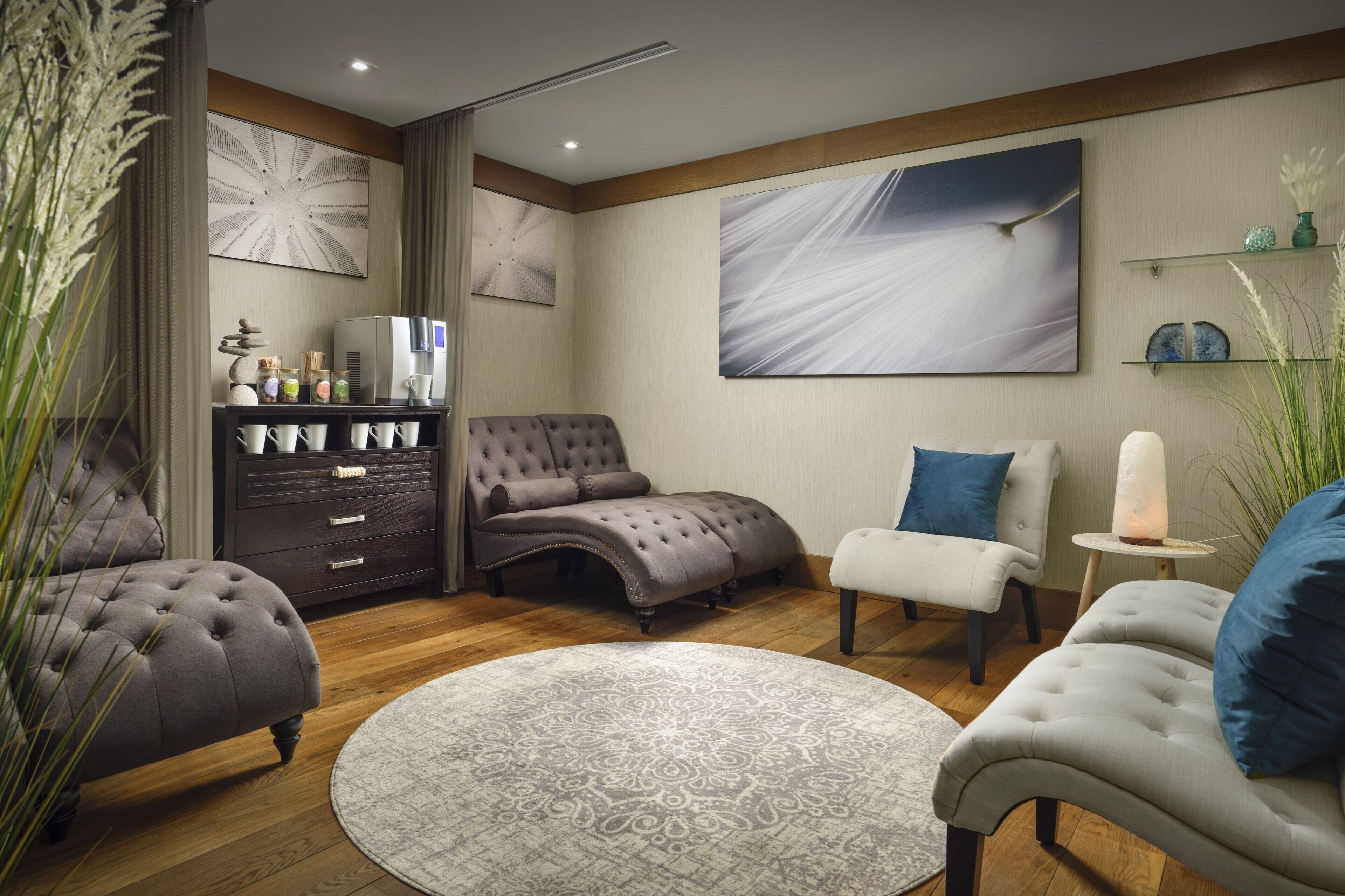 rooftop bar, ocean views, open selected days